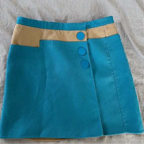 Marc Jacobs Pure Wool Wraparound Blue Skirt with Button Clasps (Size 4) - Picture 2 of 5